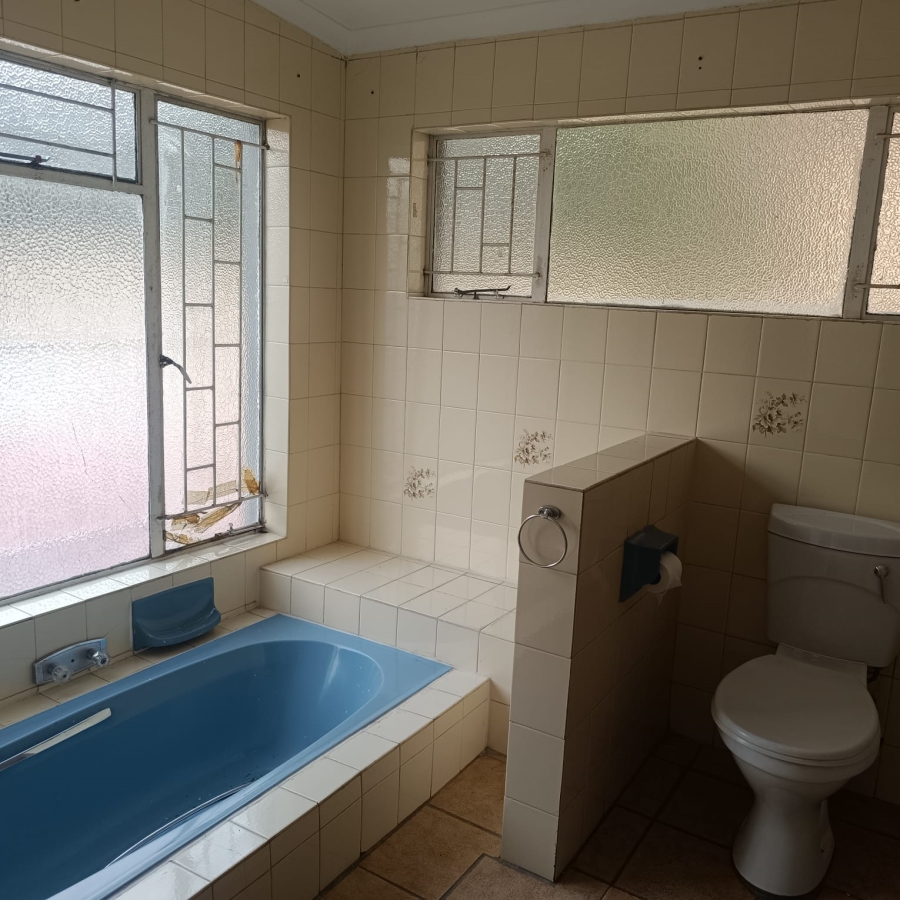 5 Bedroom Property for Sale in Sasolburg Free State